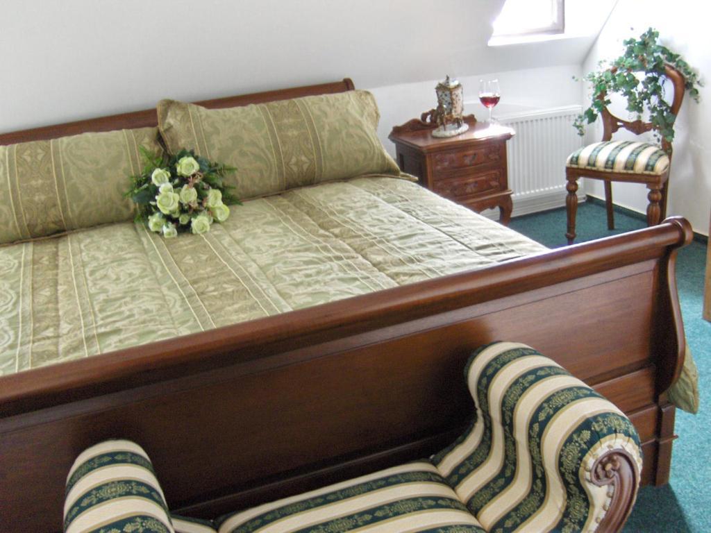 Romantic Chateau Krásná Lípa Zimmer foto